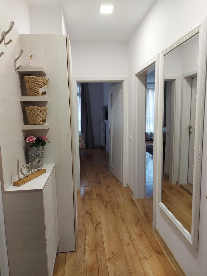 Apartamento Toni'S Hidden Gem Kazanlŭk Exterior foto